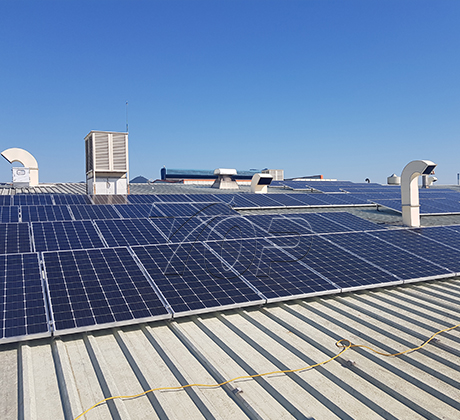 Montagem de telhado fotovoltaico de 140KW na Coréia